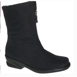 Toe Warmers Made in Canada Michelle Boots Black Lined Waterproof sz 9